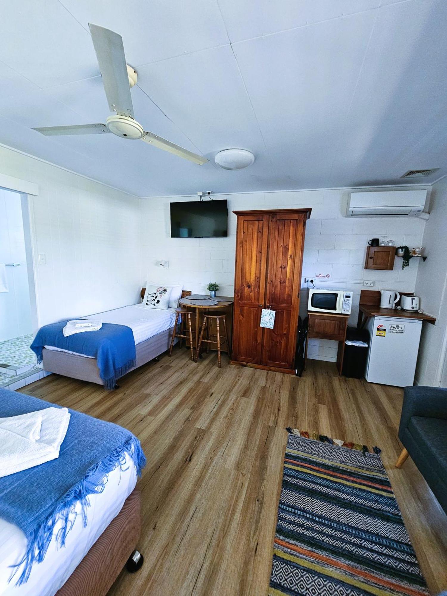 Kilcoy Motel Bagian luar foto