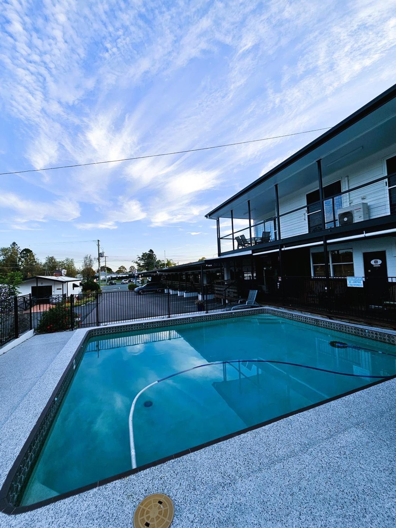 Kilcoy Motel Bagian luar foto